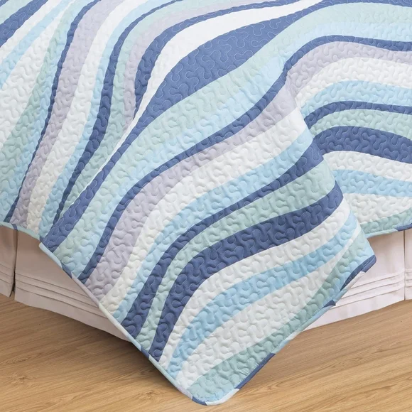 NWT C&F Home Sea Waves Blue Ocean Reversible Twin Quilt Set with One Sham - Picture 3 of 16